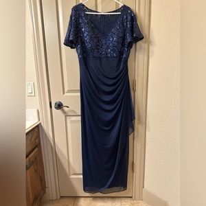 Alex Evenings size 16 long navy mother of the groom/bride dress/sequence bodice